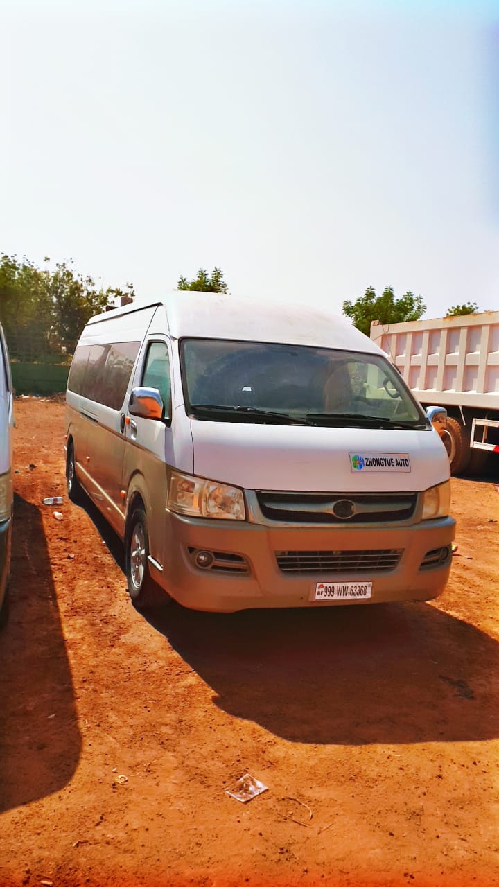 Minibus Toyota Hiace